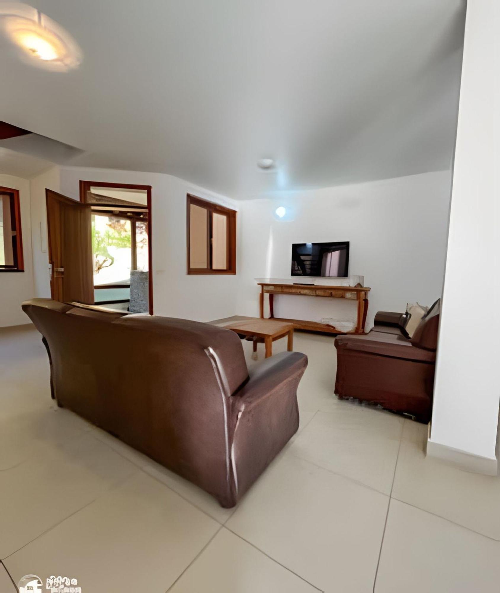 Linda Casa Com Varanda Gourmet Em Condominio 伊利亚贝拉 外观 照片