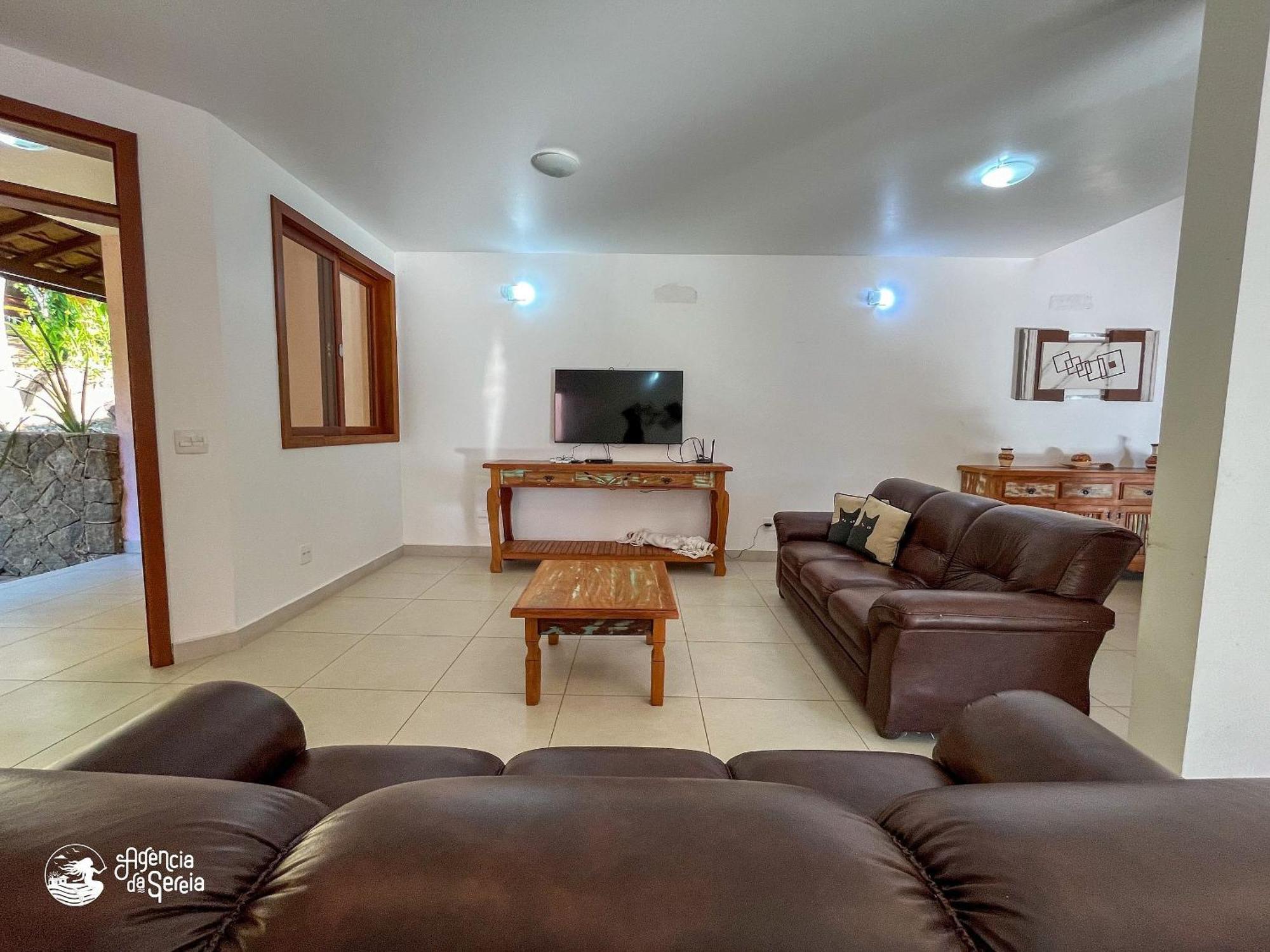 Linda Casa Com Varanda Gourmet Em Condominio 伊利亚贝拉 外观 照片