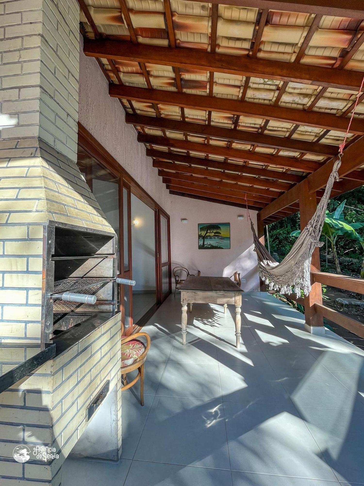 Linda Casa Com Varanda Gourmet Em Condominio 伊利亚贝拉 外观 照片