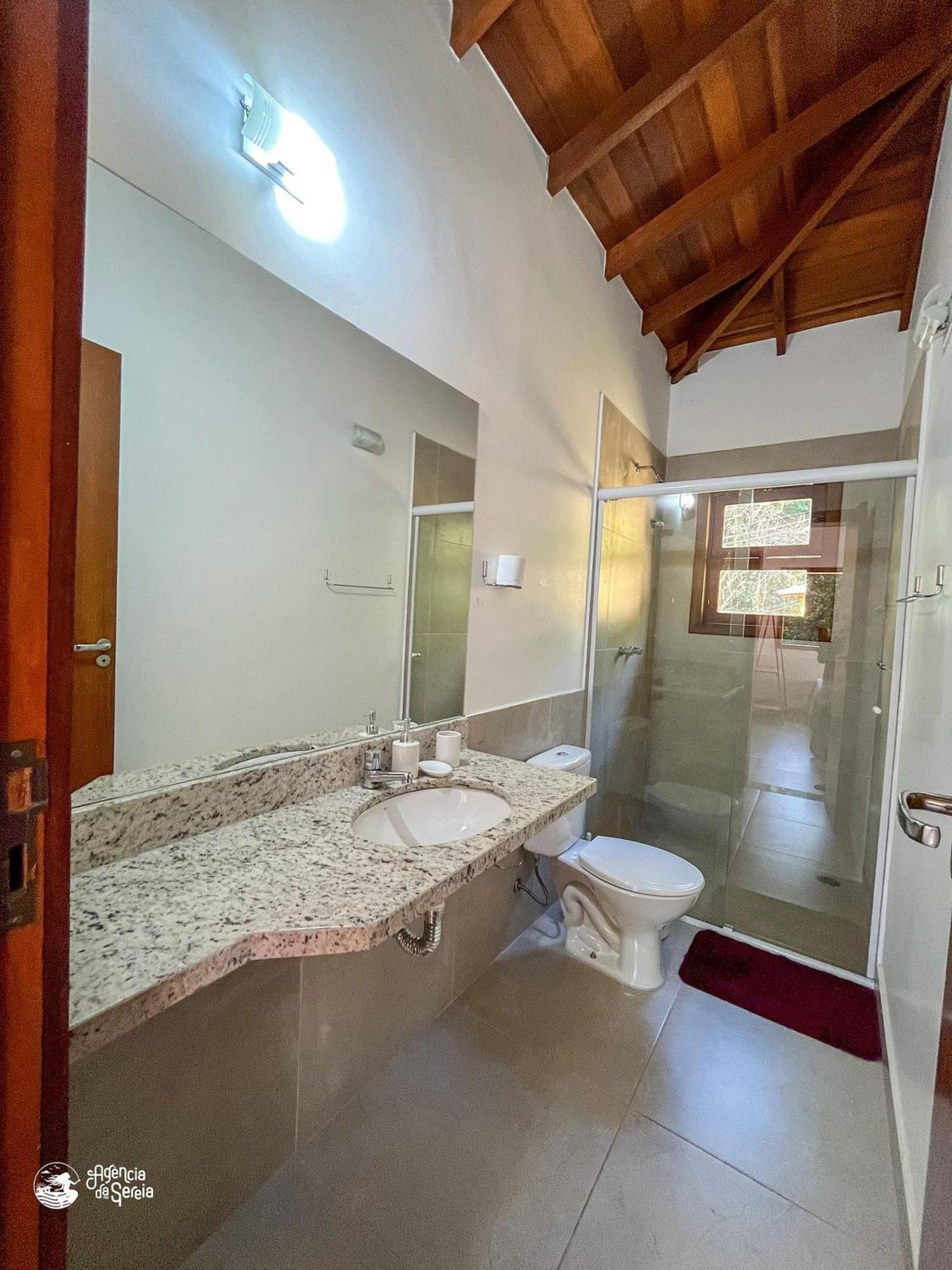 Linda Casa Com Varanda Gourmet Em Condominio 伊利亚贝拉 外观 照片